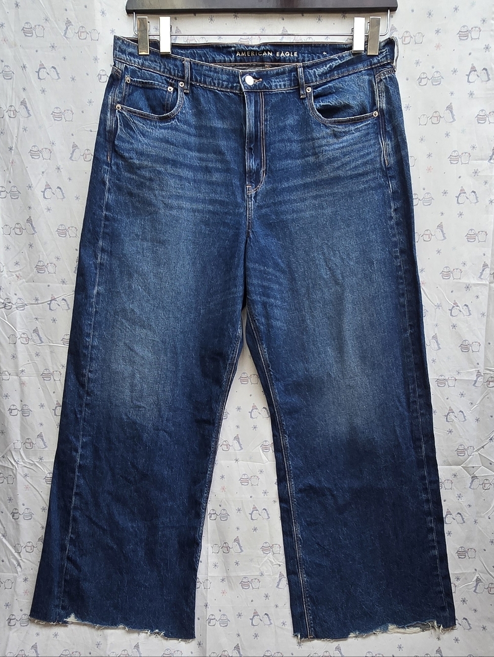 American Eagle Supper Hight Sise Baggy Wide Leg Blue Jeans. Size 20